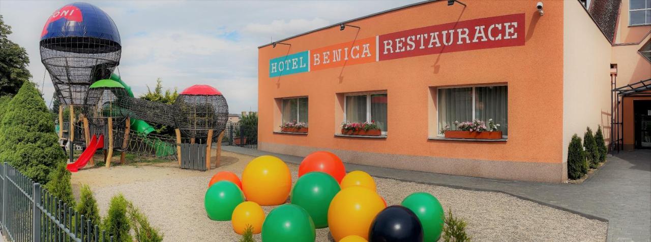 Hotel Benica Benesov  Ngoại thất bức ảnh